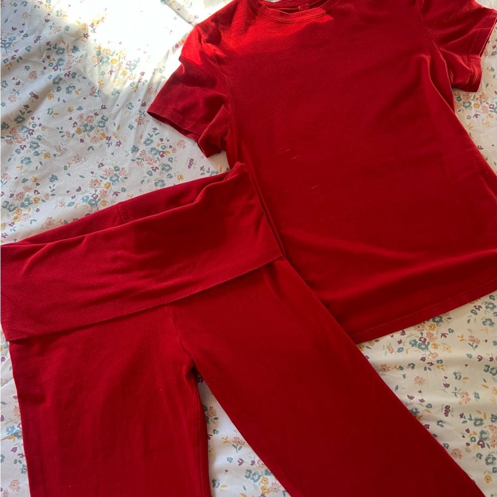 SKIMS Cranberry Set